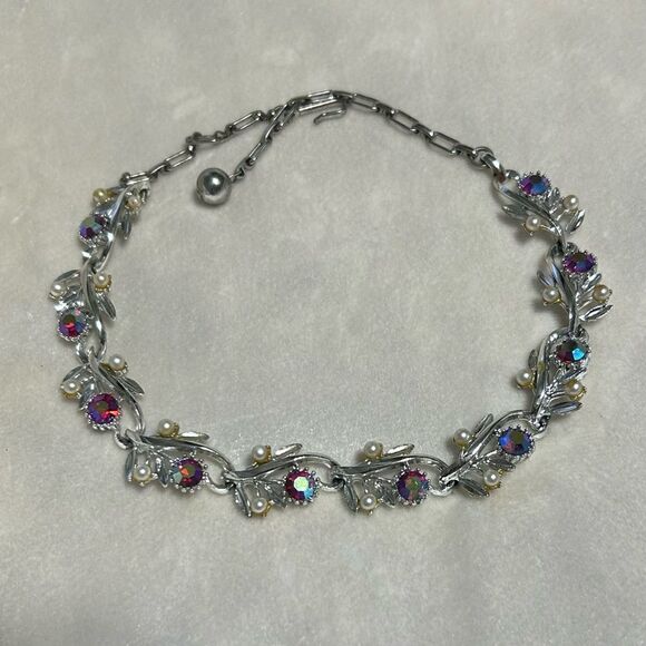 Vtg AB Crystal Choker Necklace Silver-tone Blue Aurora Borealis & Pearl Beads - Picture 10 of 11